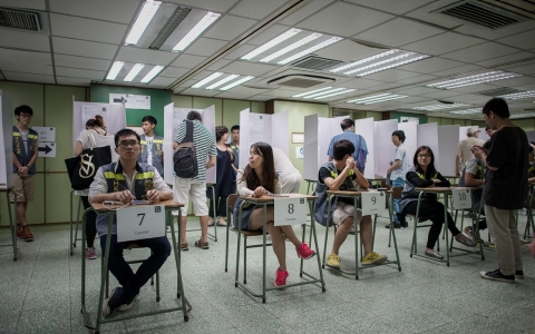 Thumbnail image for Hong Kong irks China with democracy vote