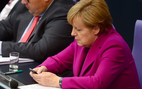 Thumbnail image for Germany opens investigation into alleged NSA Merkel phone tap