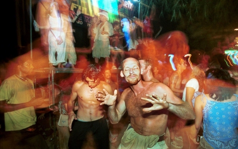 Thumbnail image for Travel agents ask Thai military to lift curfew ahead of ‘full-moon party’