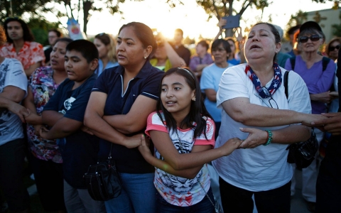 Thumbnail image for Families recall the hard choices behind decision to migrate