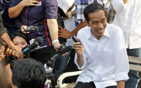 Thumbnail image for Jakarta Gov. Jokowi wins Indonesian election