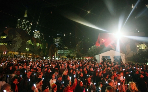 Thumbnail image for Delegates at HIV/AIDS conference mourn colleagues killed on MH17