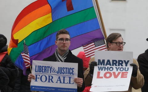 Thumbnail image for US court strikes down Virginia gay-marriage ban