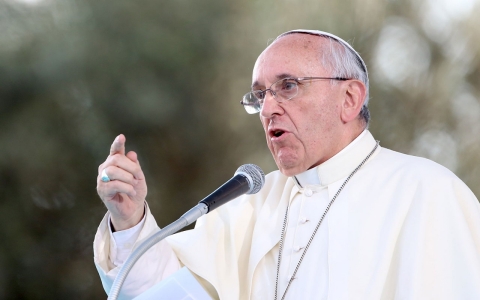 Thumbnail image for Pope Francis calls destruction of nature a modern sin