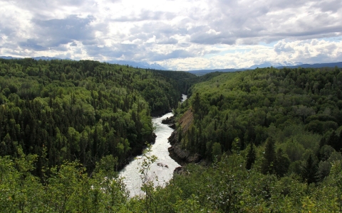 Thumbnail image for Canada’s First Nations people seek to evict energy companies from land