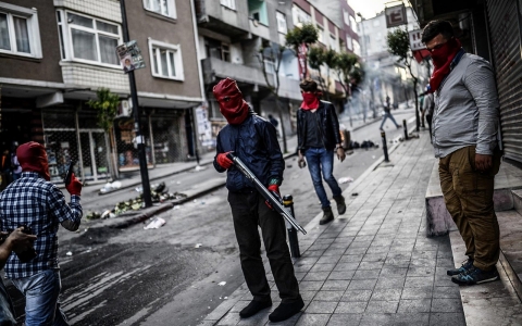 Thumbnail image for Ode to Okmeydanı: Far-left group fights to save Istanbul neighborhood