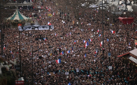 Thumbnail image for Official: Paris unity rally largest in French history