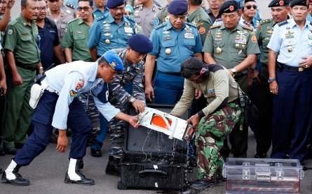 Divers retrieve cockpit voice recorder of AirAsia jet