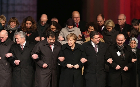 Thumbnail image for Merkel joins Muslim groups at rally condemning Paris attacks, Islamophobia