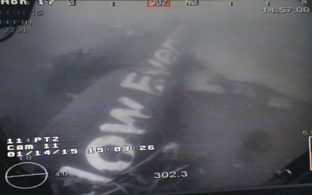 Singapore navy finds fuselage of crashed AirAsia jet