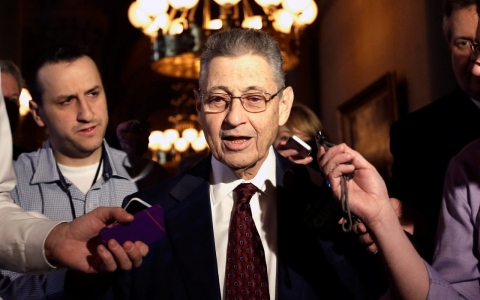 Thumbnail image for New York State Assembly speaker Sheldon Silver to face corruption charges