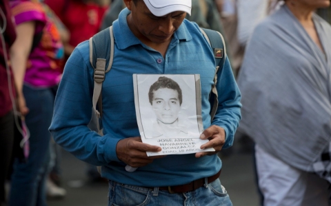 Thumbnail image for Mexico official declares 43 missing students dead