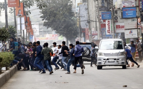 Thumbnail image for Bangladesh on edge amid deadly crackdown on ‘democracy killing day’