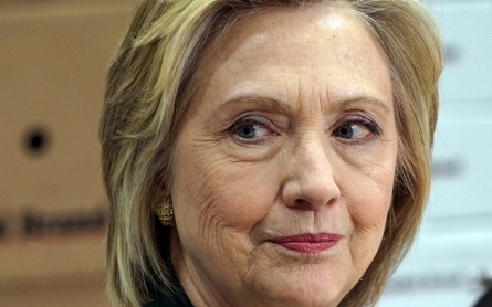 Clinton aides worried about private email use in 2011