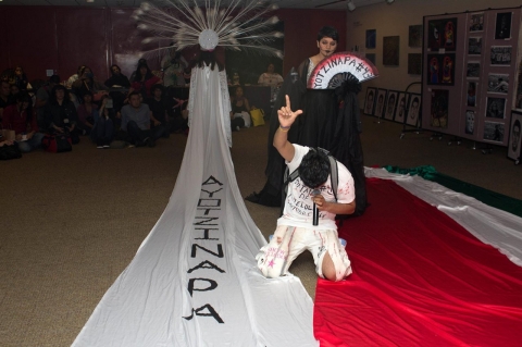 Manteleria Valadèz Performance, Ayotzinapa anniversary, disappearances