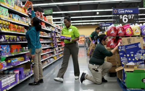 Thumbnail image for Suppliers feel the squeeze as Walmart's earnings drop