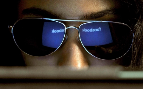 Thumbnail image for Facebook warns users of 'state-sponsored' hacking