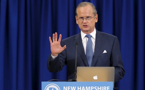 Thumbnail image for Dem. debate stage would look empty without Lessig, says supporters