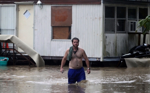 Thumbnail image for Flash floods, evacuations in Texas after 2 feet of rain and more to come