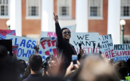 Ole Miss takes down state flag containing confederate emblem