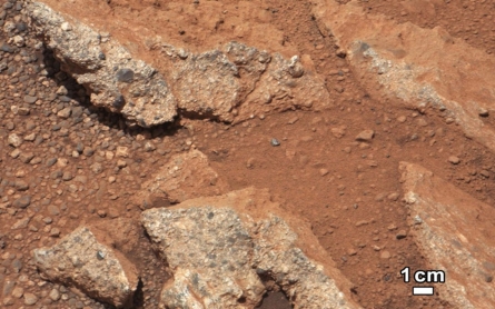 NASA Mars rover finds clear evidence for ancient, long-lived lakes