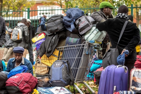 Thumbnail image for 27 officers injured after two nights of unrest at Calais refugee camp