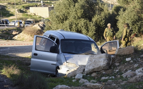 Thumbnail image for Two Israelis, three Palestinians killed as cycle of violence continues