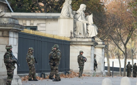 Thumbnail image for French officials warned that austerity increased security peril 