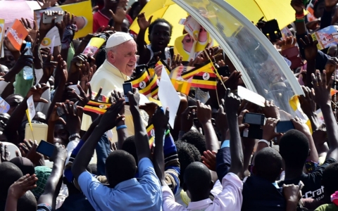 Thumbnail image for In visit to Central African Republic, Pope Francis urges peace