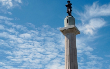 Confederate monument debate stirs up New Orleans’ historical anxieties 