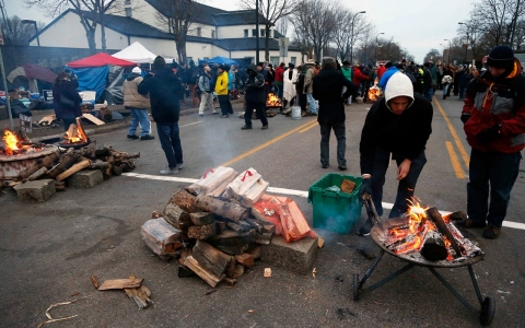 Thumbnail image for Minneapolis police disband protest camp erected over killing of black man