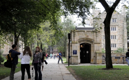 Yale teacher resigns over Halloween costume email