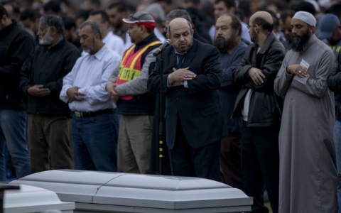 Thumbnail image for Thousands gather to mourn slain Muslim students in North Carolina