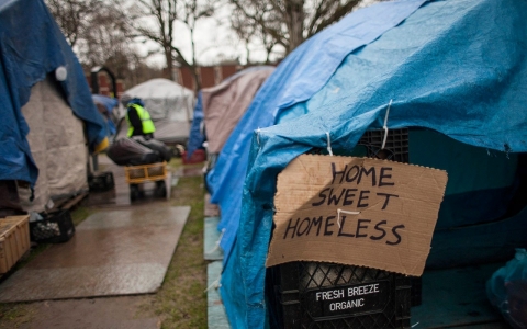 Thumbnail image for Seattle mayor defends plan to open tent cities to curb rising homelessness