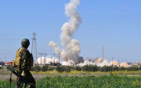 Thumbnail image for Iraqi Kurds say ISIL deployed chemical weapons against them