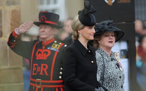 Thumbnail image for Britain pays final respect to King Richard III