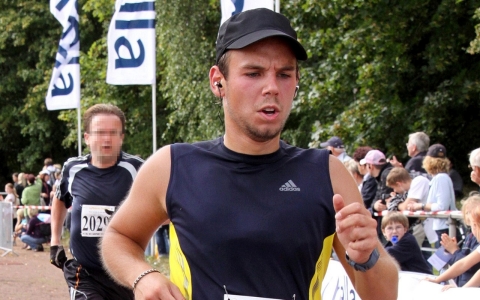 Thumbnail image for Germanwings co-pilot hid medical condition from employer, prosecutors say