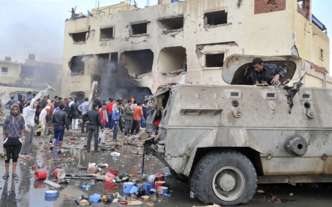 Thumbnail image for Blasts kill 13 in Egypt's Sinai peninsula