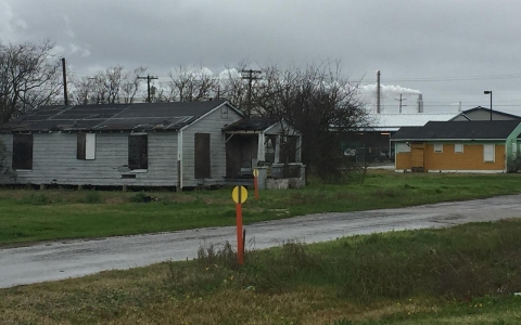 Thumbnail image for China’s Texas Hold ’em: Chemical plants flank historic black community