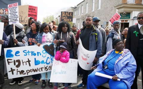 Thumbnail image for Anger boils over in Baltimore over death of Freddie Gray