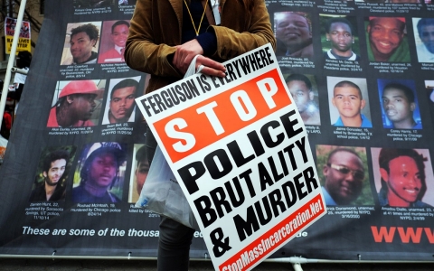 Thumbnail image for Ferguson protests flare up after Freddie Gray's death 