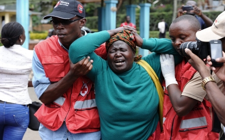 Kenya families mourn loved ones after Garissa massacre