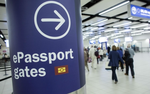 Thumbnail image for UK subjects travelers to exit checks