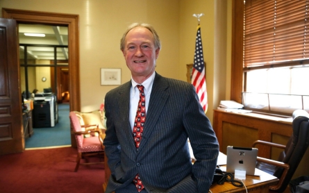 Former Rhode Island Gov. Chafee considering 2016 presidential bid