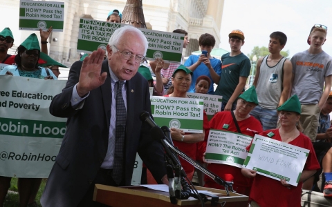 Thumbnail image for Bernie Sanders unveils plan for tuition-free public colleges