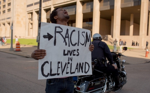 Thumbnail image for Cleveland agrees to reform police after damning DOJ report