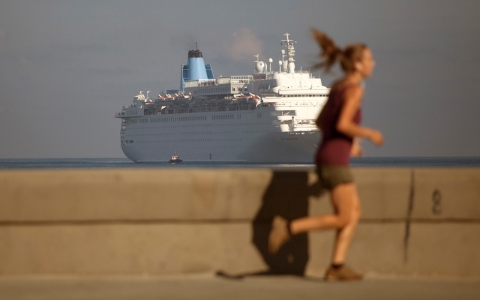 Thumbnail image for US OKs ferry service to Cuba