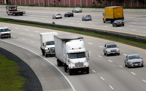 Thumbnail image for EPA proposes tougher mileage standards for trucks