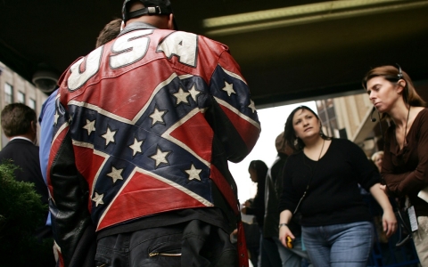 Thumbnail image for Walmart, Sears removing Confederate flag items