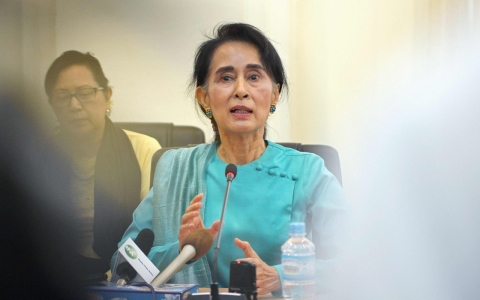 Thumbnail image for Myanmar parliament blocks Suu Kyi from presidency